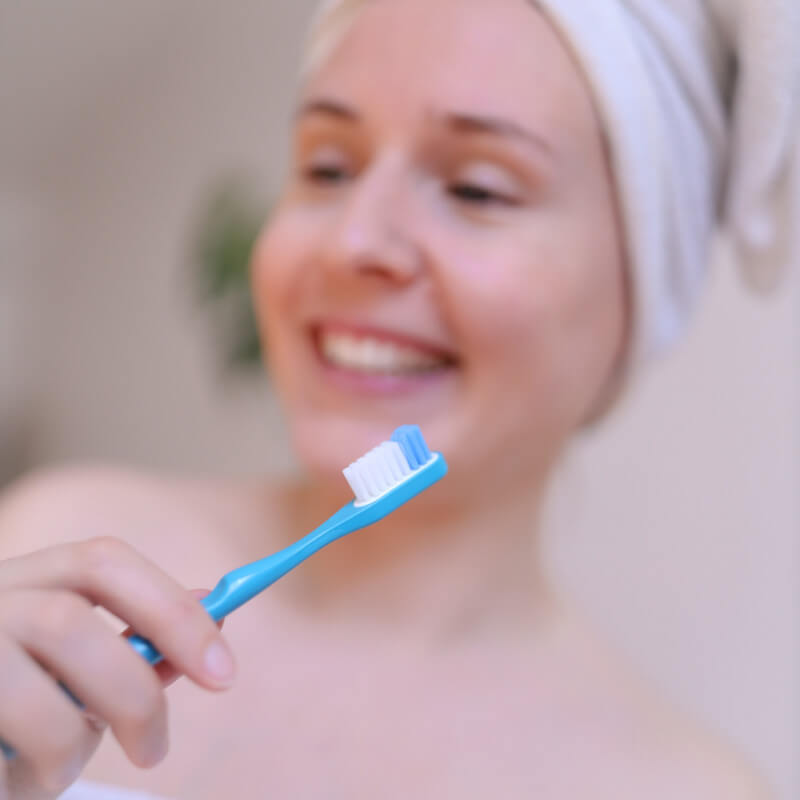 set-of-3-toothbrush-heads-medium-2.jpg